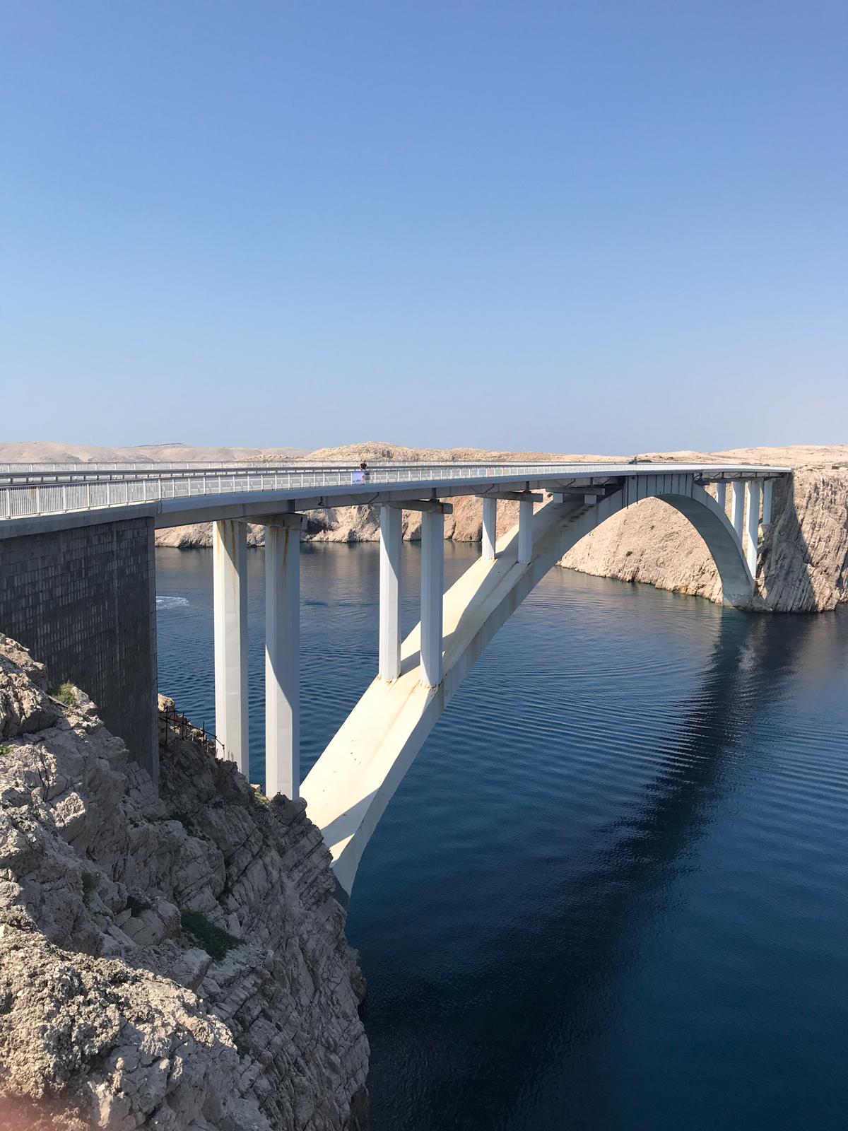 Kroatien - Brücke zur Insel Pag